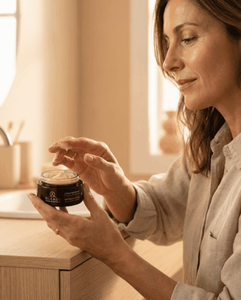 Crema Contorno Occhi e Labbra Classic Ristrutturante Waterless Oleage 4